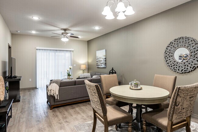 2BR, 2BA - 1395SF