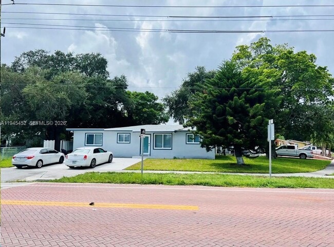 Photo - 3400 SW 40th Ave