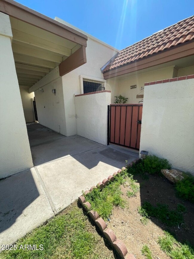 Photo - 2433 W Eugie Ave