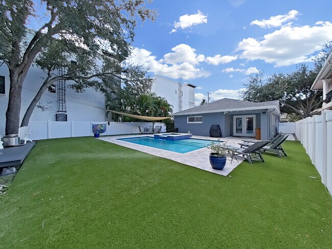 Photo - 204 S Audubon Ave