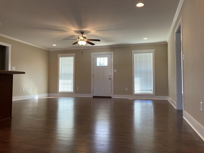 2910 Gunsmoke Trail Way