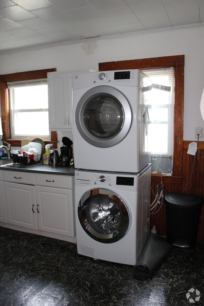 Building Photo - 63 Pinckney St Unit #3 Rental