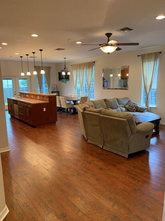 Photo - 1810 Geigel Ave