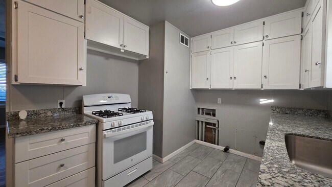 Photo - 4415 45th St