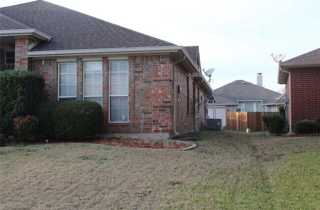 Photo - Beautiful 4 bedroom 2 bath home