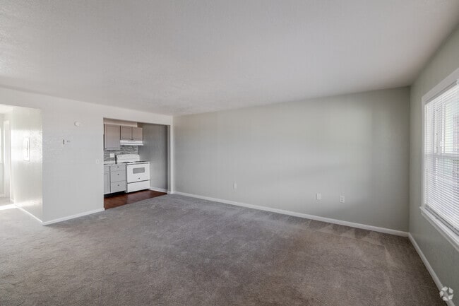 Studio - 700SF - Living/Dining Room