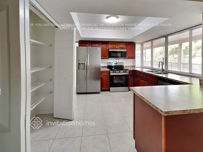 Photo - 11385 NW 41st St