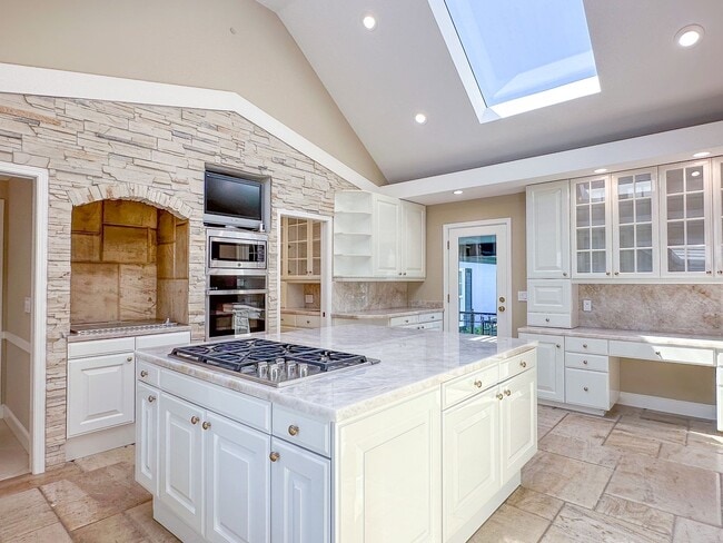 Photo - Exceptional Executive Estate With Pool and Tennis Court