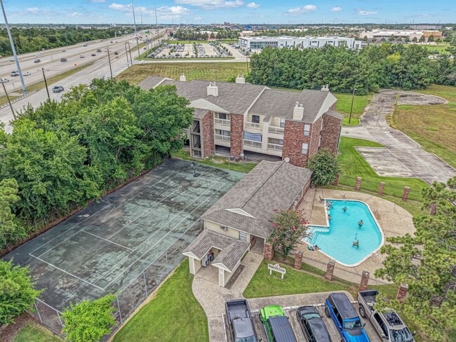 Building Photo - 2501 Gulf Fwy Unit 256D