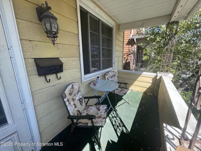 Photo - 1031 Lincoln St