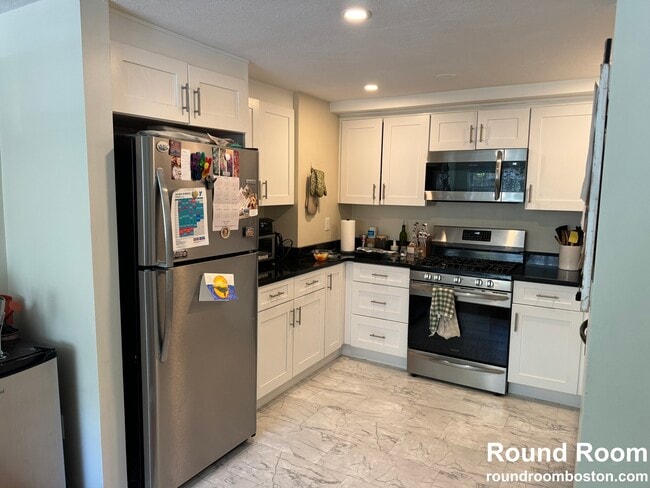 Photo - 137 Glenville Ave