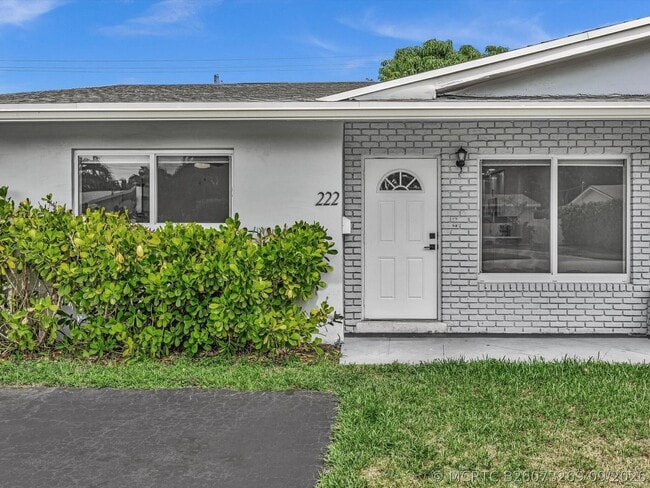 Photo - 222 NE 9th Ave