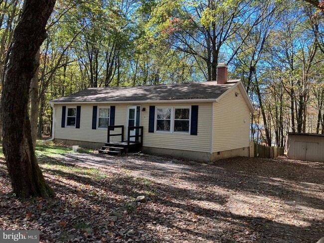 Building Photo - 101 Mohawk Trail