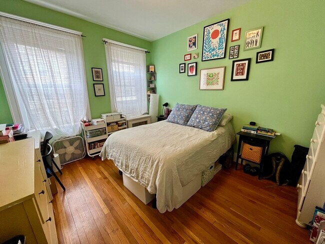 Photo - 229 Kelton St Unidad 5