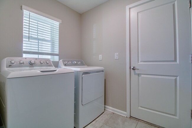 Photo - 2873 Black Birch Dr