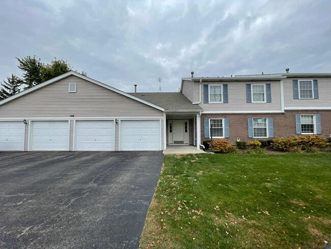 Building Photo - 328 Mulberry Ct Unit A2