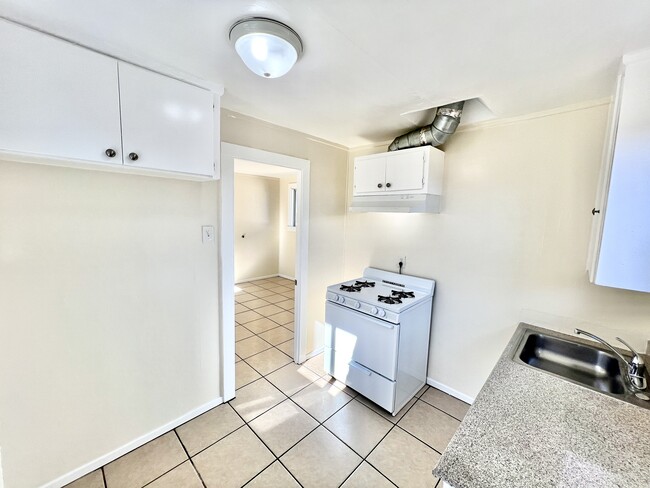 Photo - 721 N Flint Ave Unit B