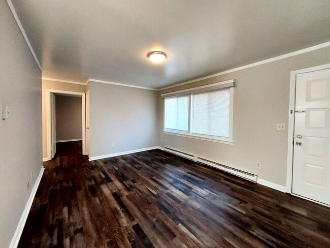 Photo - Hoyt Street Unit B