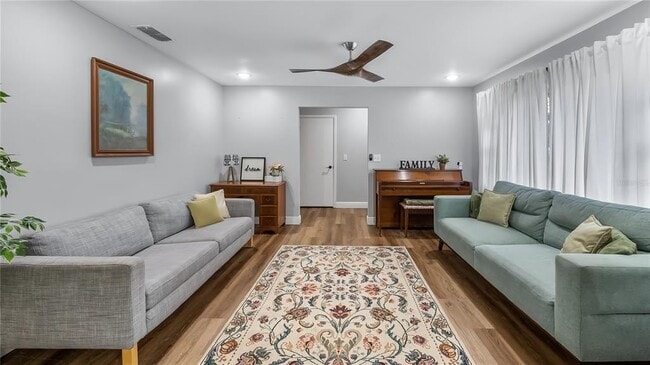 Photo - 821 Pennsylvania Ave