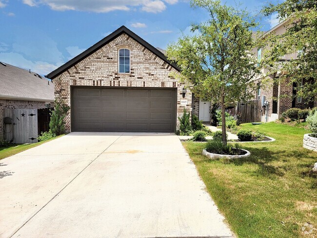 Building Photo - Beautiful 3-Bedroom, 2-Bath Modern Home fo...