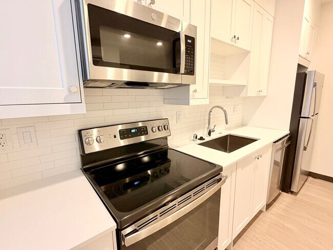 Photo - COOPER THOMAS 2613 DUPLEX Unit B