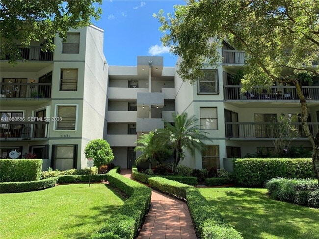 Photo - 8811 SW 132nd Pl Unit 309CW