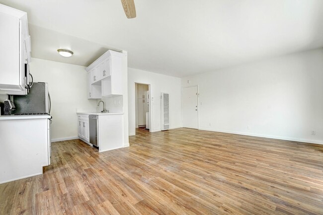 Photo - The Voral Apartments