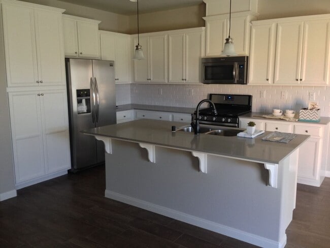 Photo - Beautiful Home in Northwest Bakersfield