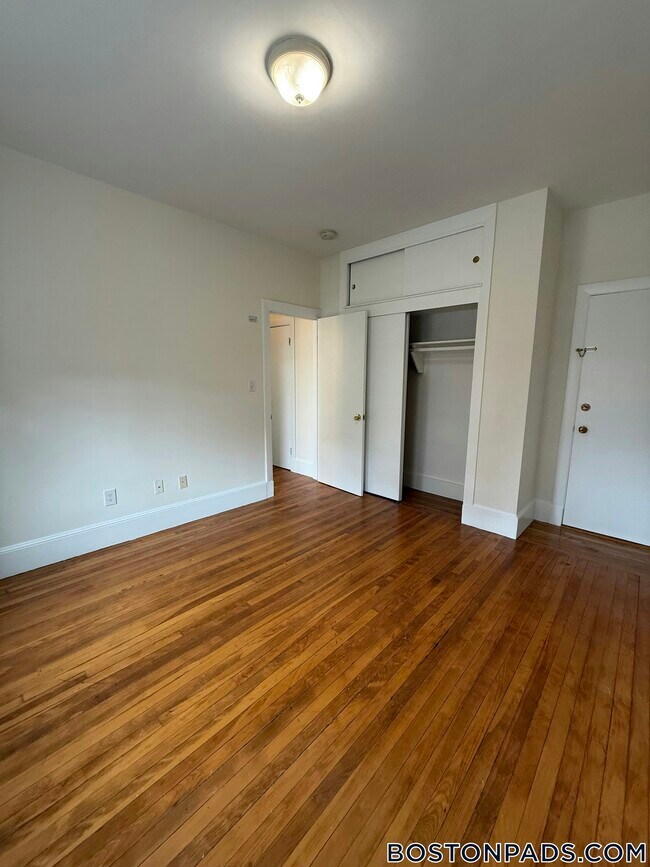 Photo - 1539 Beacon St Unit 16