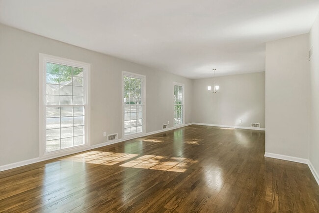 Photo - 9859 Connell Dr