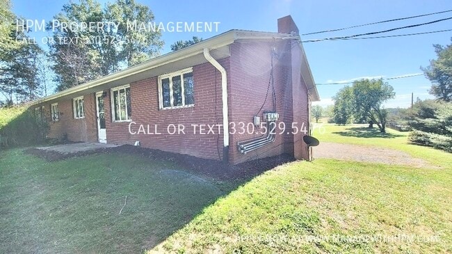 Photo - 8989 Beatty St NW