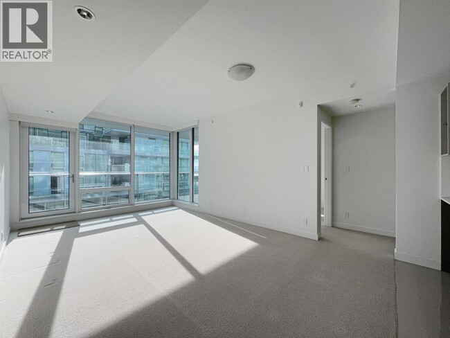 Photo - 6633 Pearson Wy Unit 9xx