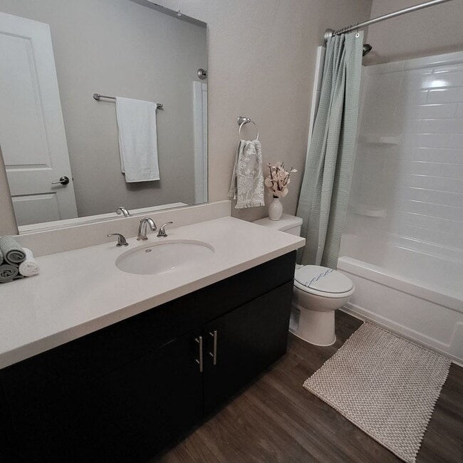 Photo - Riverbend Apartments — Where Comfort Meets Convenience.