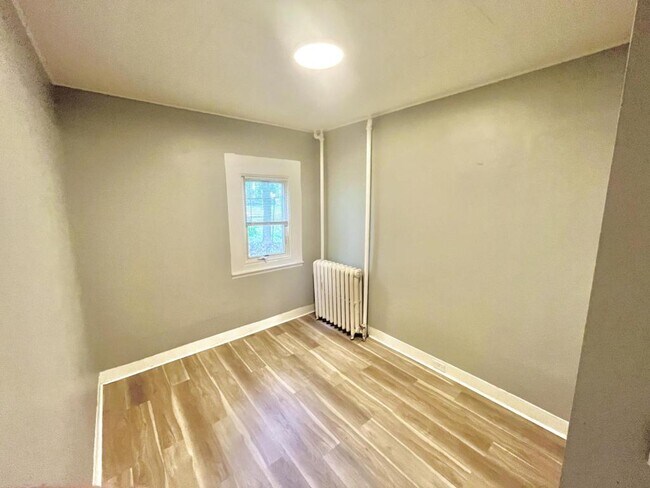 Photo - 153 Horton St