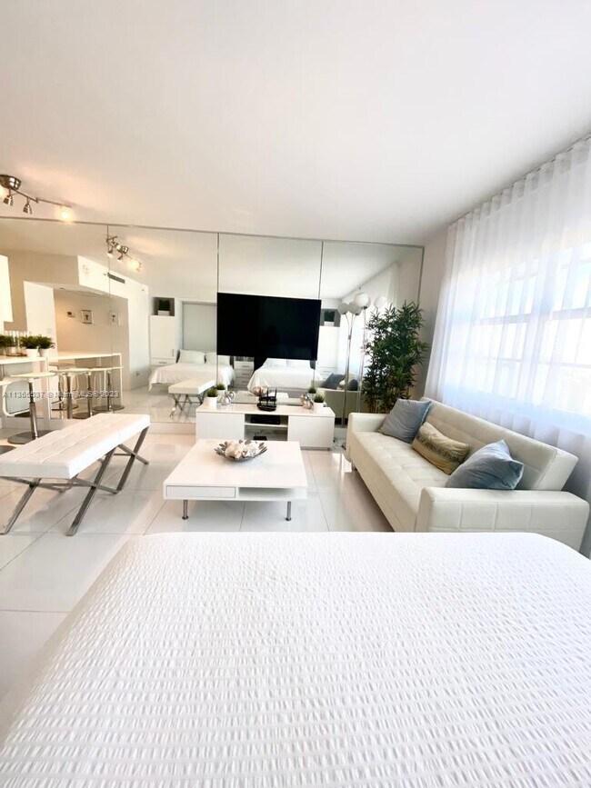 Photo - 100 Lincoln Rd Unit 906