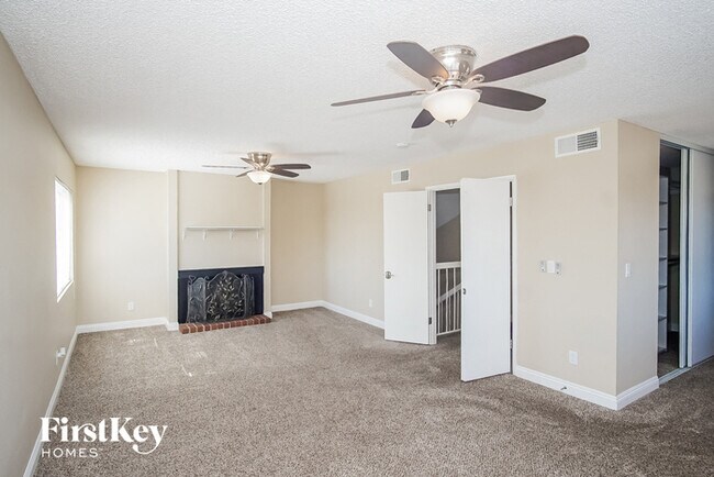 Photo - 4009 Meadow Grove Ave