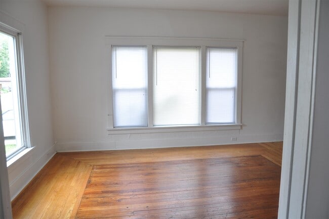 Photo - 109 Sanborn Ave