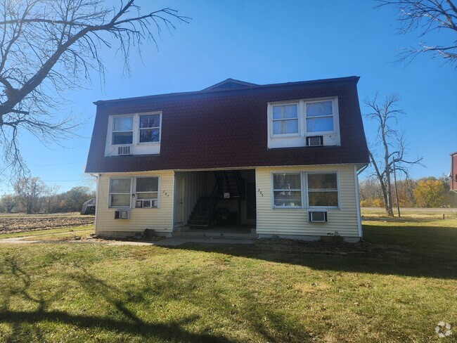 Building Photo - 205 S Maple St Rental