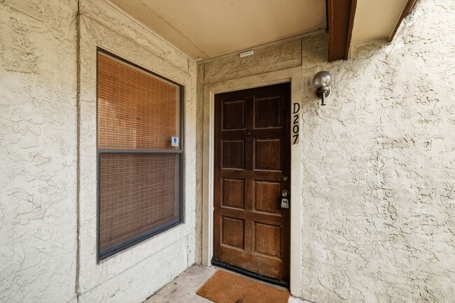 Photo - 5322 Medical Dr Unit D207