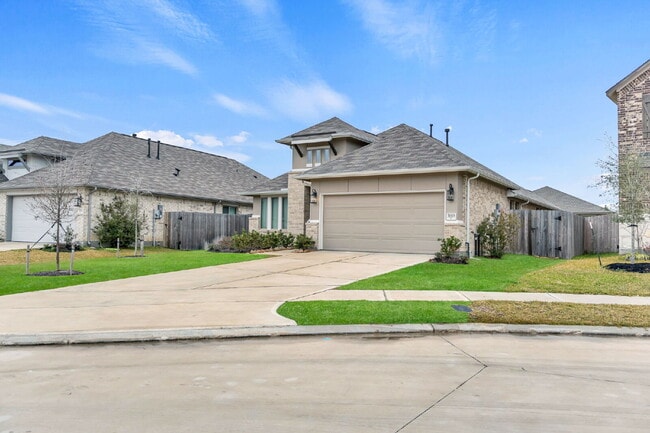 Building Photo - Energy efficient home built in 2024 - 4 bedrooms & an open-concept floor plan, tucked away on a c...