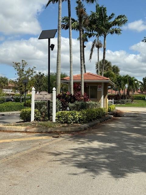 Building Photo - 922 Twin Lakes Dr Unit 922