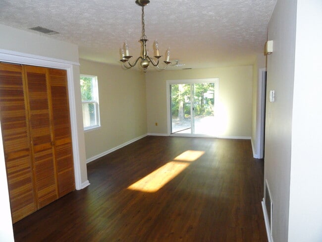 Photo - Ash Street (1037) Unit A