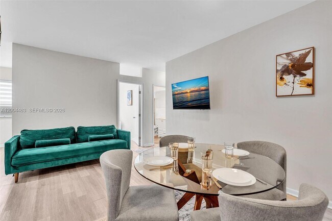 10006 E Bay Harbor Dr Unit 17