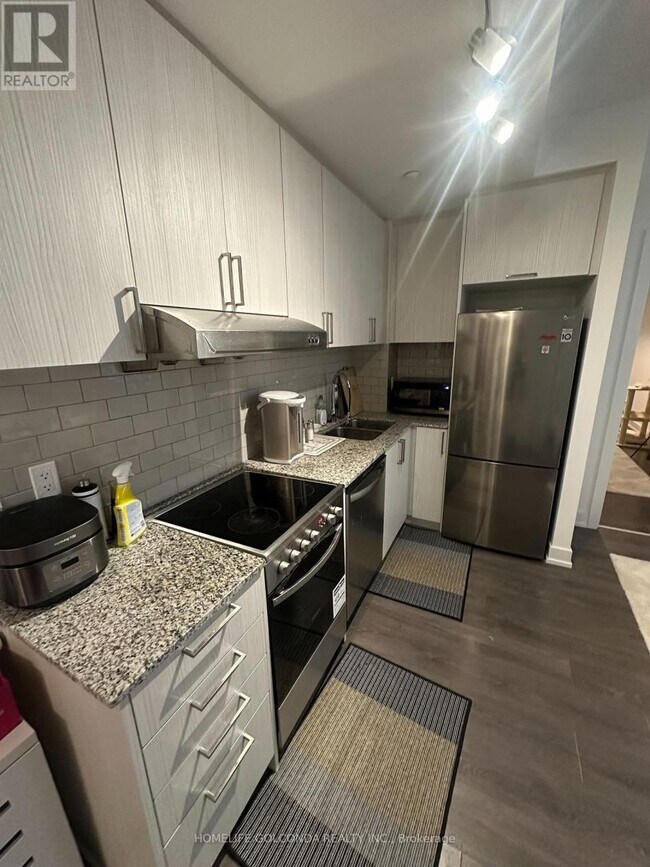 Photo - 268 Buchanan Dr Unit 605W