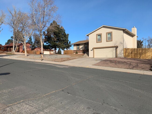 Fabulous Home on Corner Lot with Additiona... - Fabulous Home on Corner Lot with Additiona...
