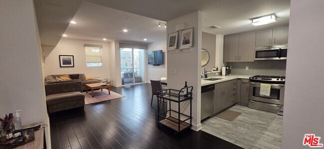 436 S Virgil Ave Unit 209