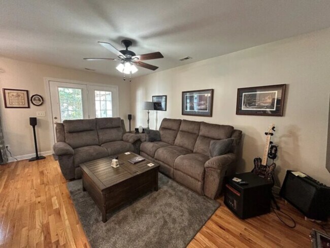 Photo - 3 Bedroom 3 Bathrooms