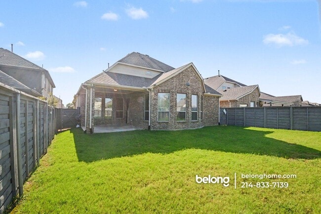 Photo - 7024 Green Field St