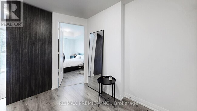 Photo - 8 Widmer St Unit 3711