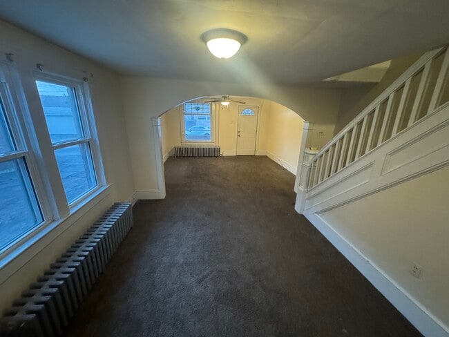 Photo - 27 S Manning St